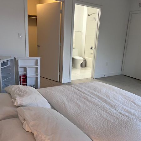 Master Bed Room In Calle Ocho Miami Exterior foto