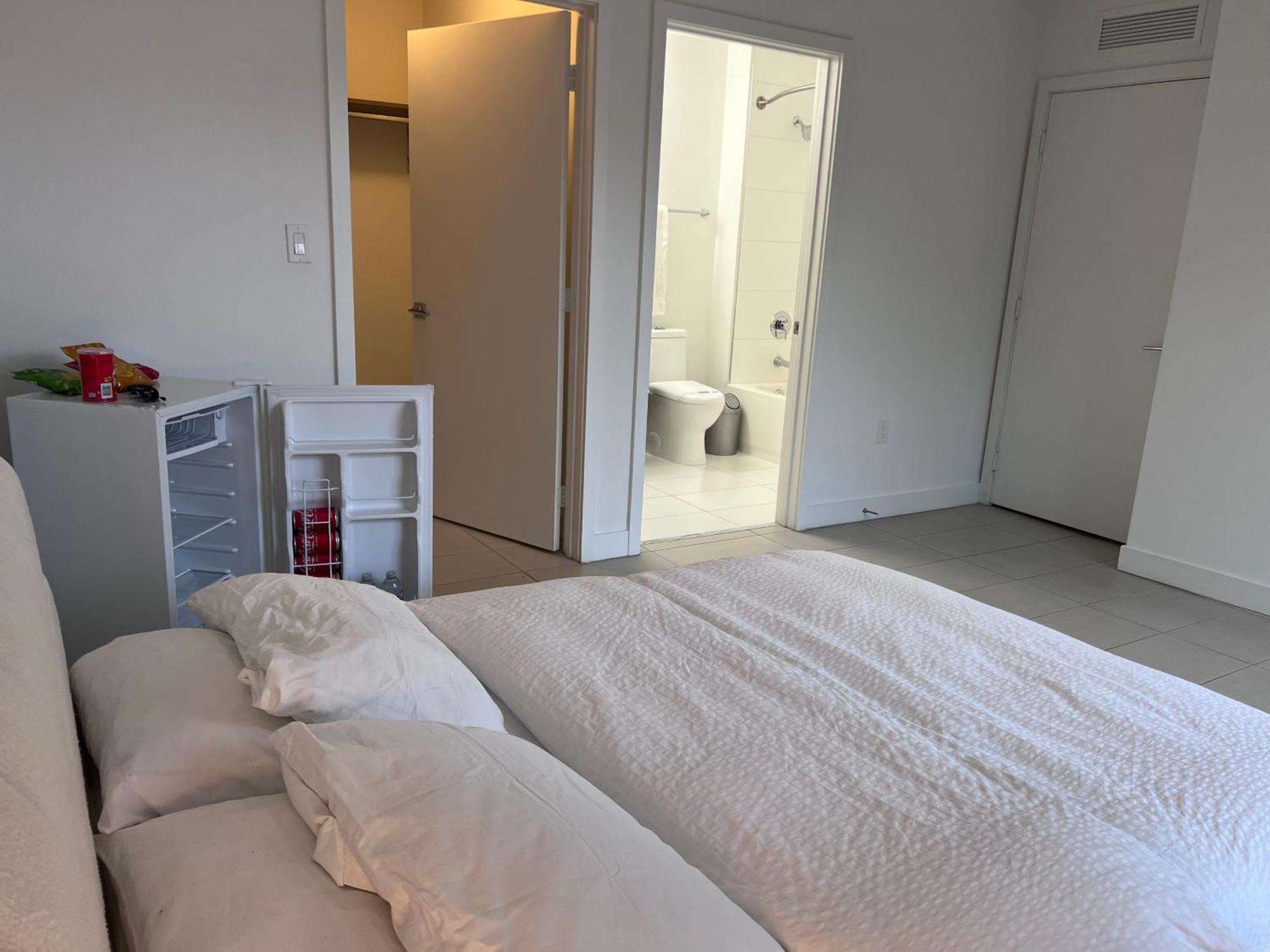 Master Bed Room In Calle Ocho Miami Exterior foto